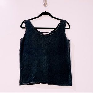 women's 90's style black minimalist tank